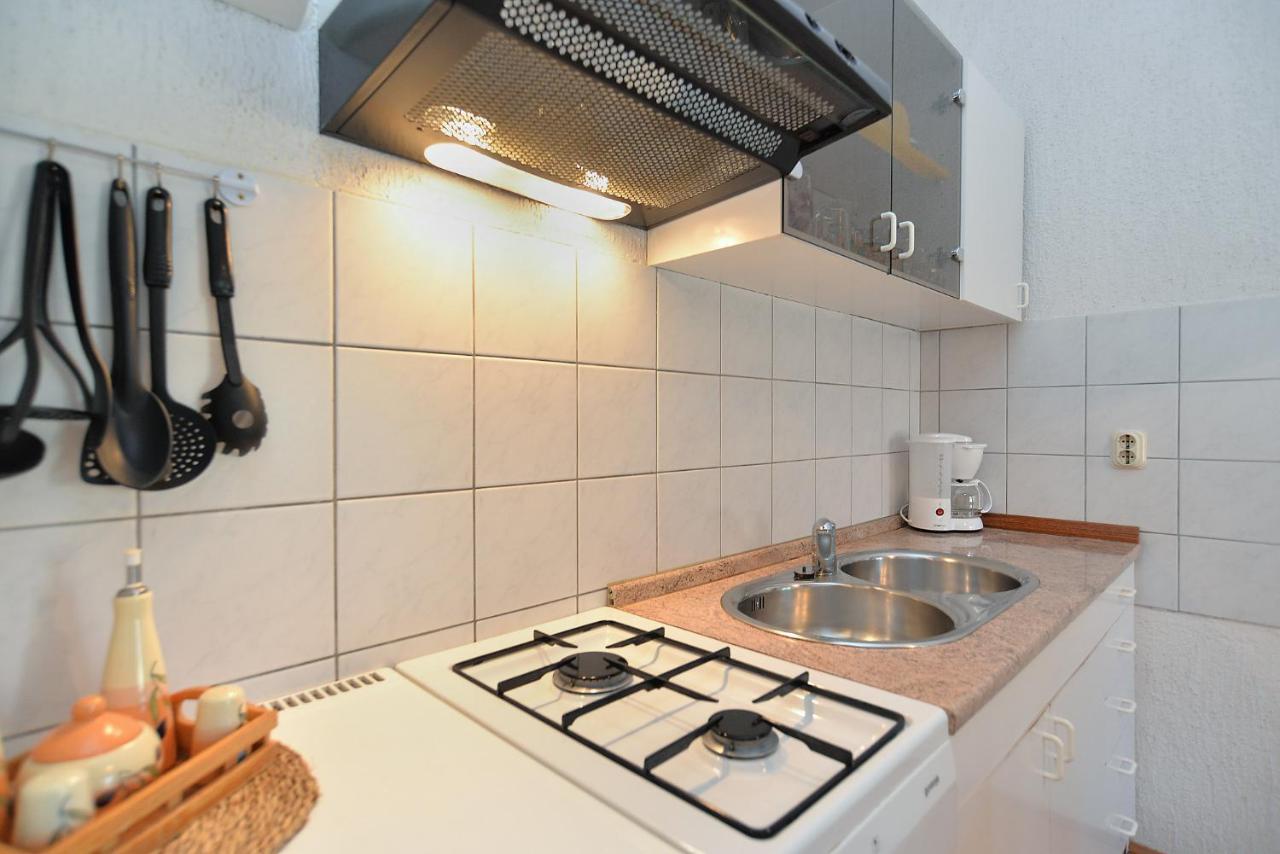 Apartments Vrcevan 811 Medulin Exterior foto