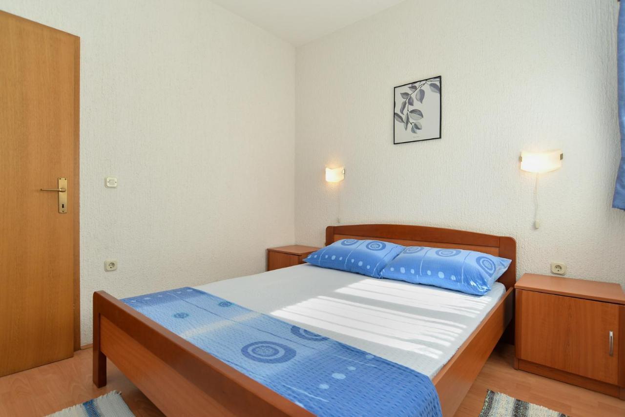 Apartments Vrcevan 811 Medulin Exterior foto